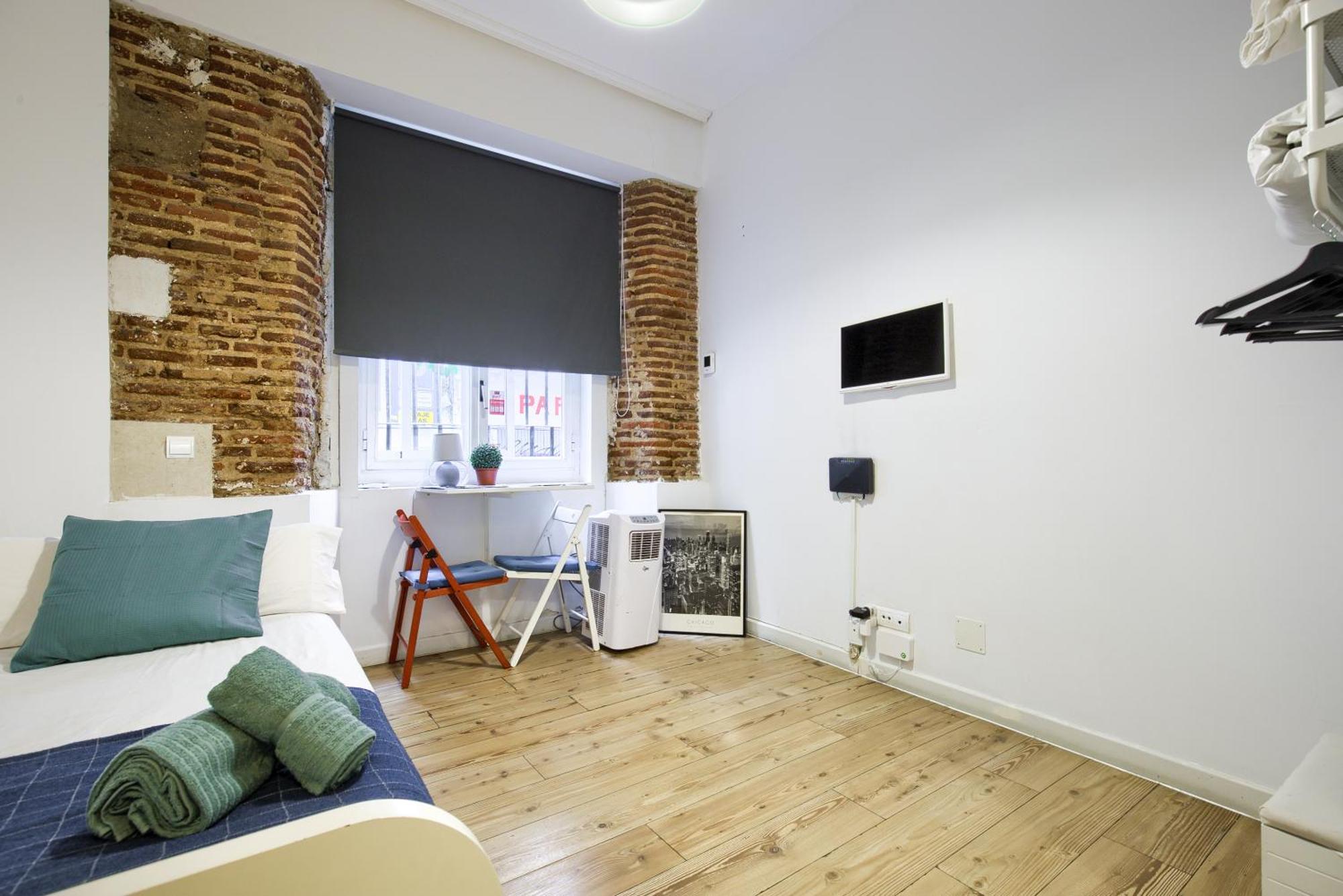 Intimo Estudio En Madrid, Centro, 2Pax, Wifi & Tv Buitenkant foto