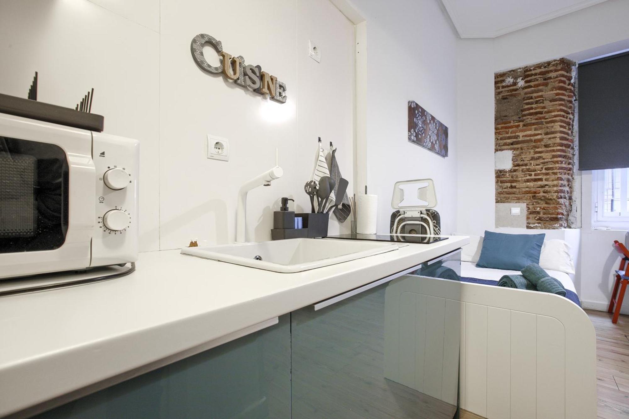 Intimo Estudio En Madrid, Centro, 2Pax, Wifi & Tv Buitenkant foto