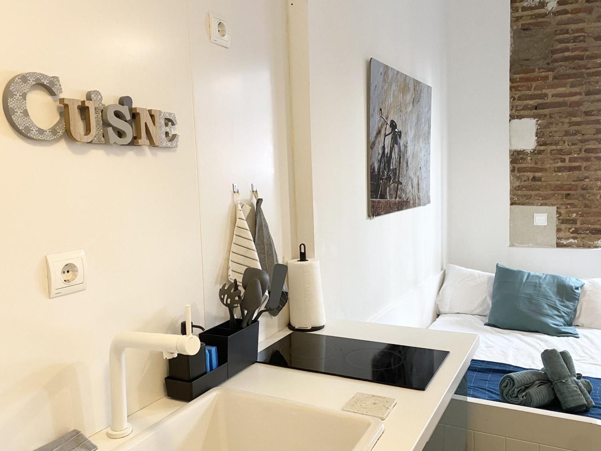 Intimo Estudio En Madrid, Centro, 2Pax, Wifi & Tv Buitenkant foto