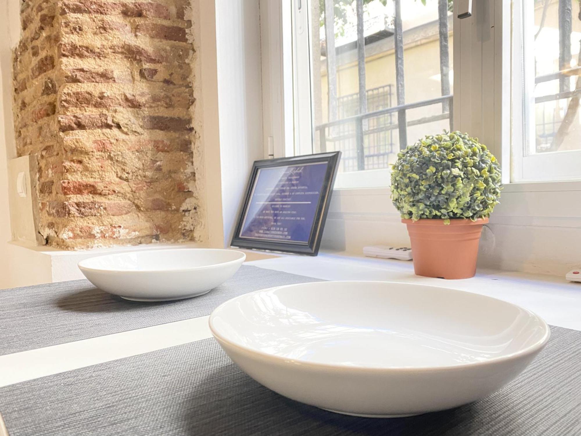 Intimo Estudio En Madrid, Centro, 2Pax, Wifi & Tv Buitenkant foto